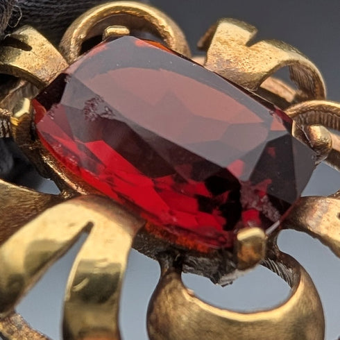 ヴィンテージ ゴールドプレート製 レッドストーン ペンダント ネックレス付